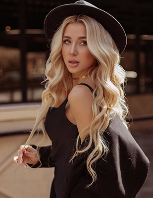Ukraine bride  Alina 22 y.o. from Zaporozhye, ID 93305
